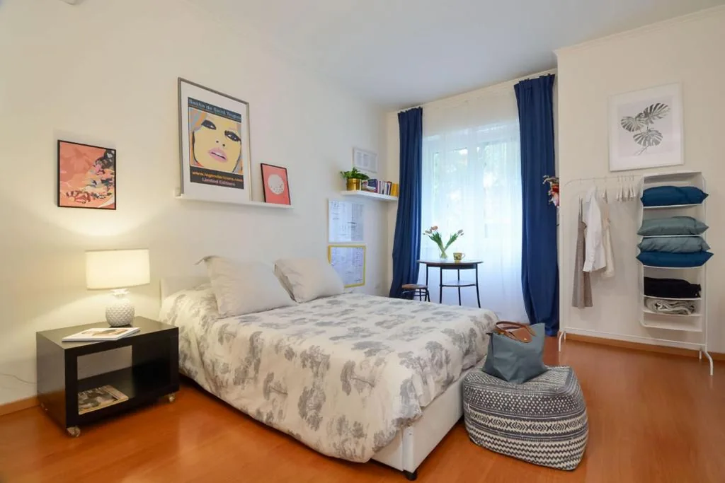 Double Room with Shared Bathroom — Milano Lights