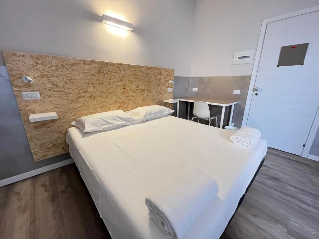 Double Room with Private Bathroom — Bergamo Automatic Rooms Self check-in