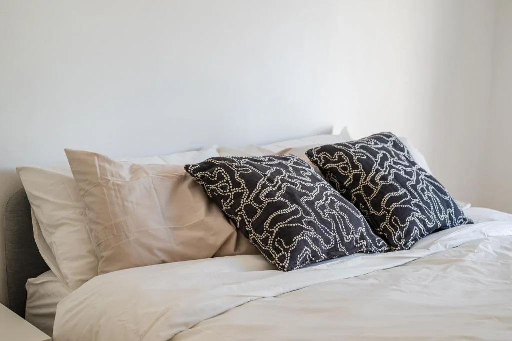 Camera Matrimoniale con Bagno Privato — Casa Torino 101, Camere a Rozzano – Forum Assago a 7 minuti, Ospedale Humanitas a 5 minuti – SmartStay Rozzano