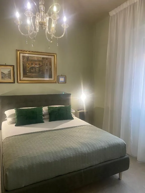 Double Room with Private Bathroom — Dimore Morelli Brescia