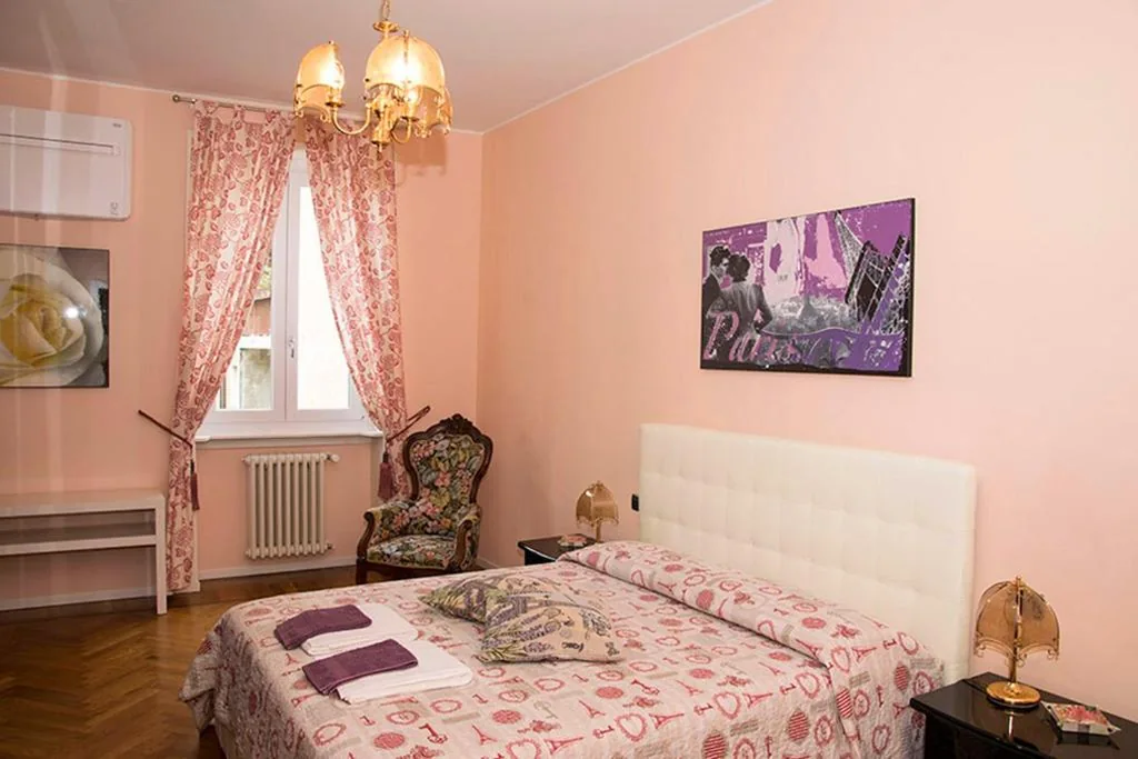 Double Room with External Private Bathroom — B&B Borfuro