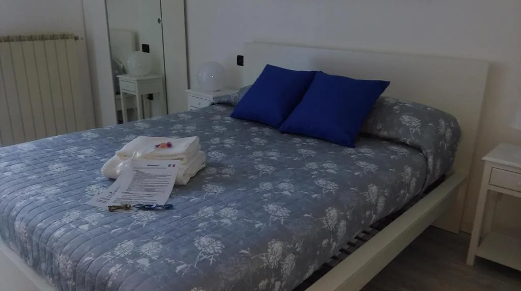 Double Room with External Private Bathroom — Borgo Antico Rooms Self Check-in