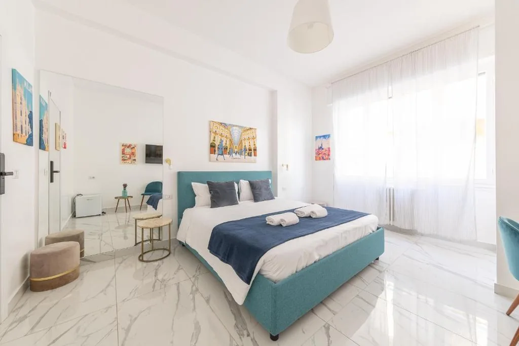 Double Room with External Private Bathroom — Leia Hospitality