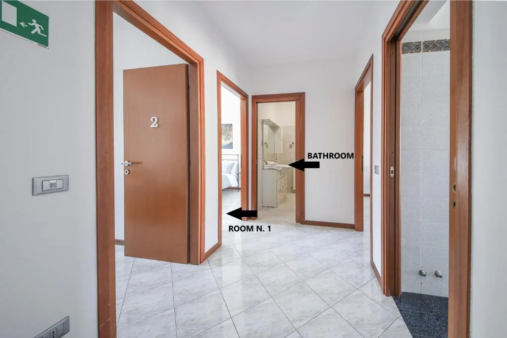Camera Matrimoniale con Bagno Privato Esterno — Orio Stay&Fly