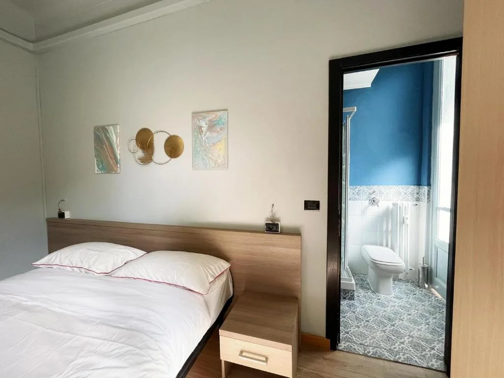 Double Room with Private Bathroom — Il Giramondo