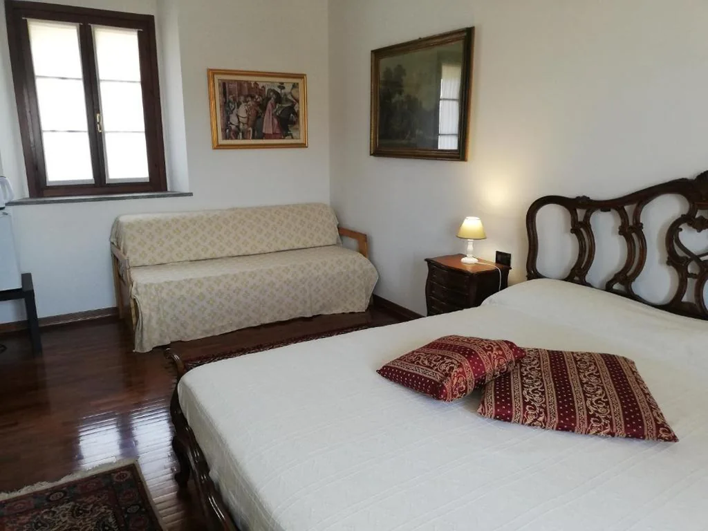 Double Room with Private Bathroom — La Foresteria dei Baldi