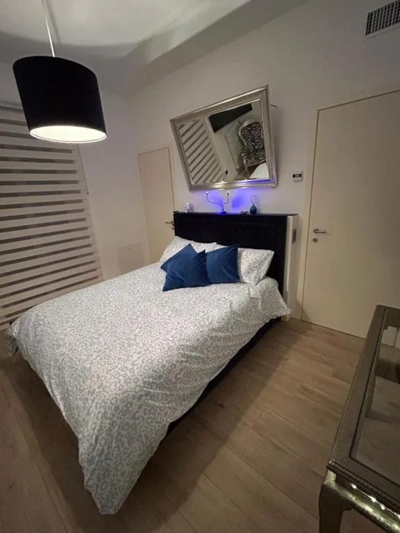Camera Matrimoniale con Bagno Privato — La Reggia b&b