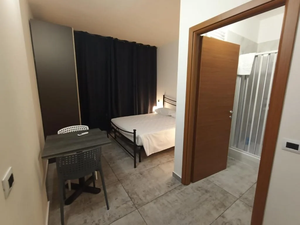 Camera Matrimoniale con Bagno Privato — La Sosta