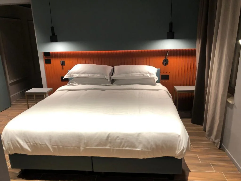 Camera Matrimoniale con Bagno Privato — Materiaprima camere-rooms