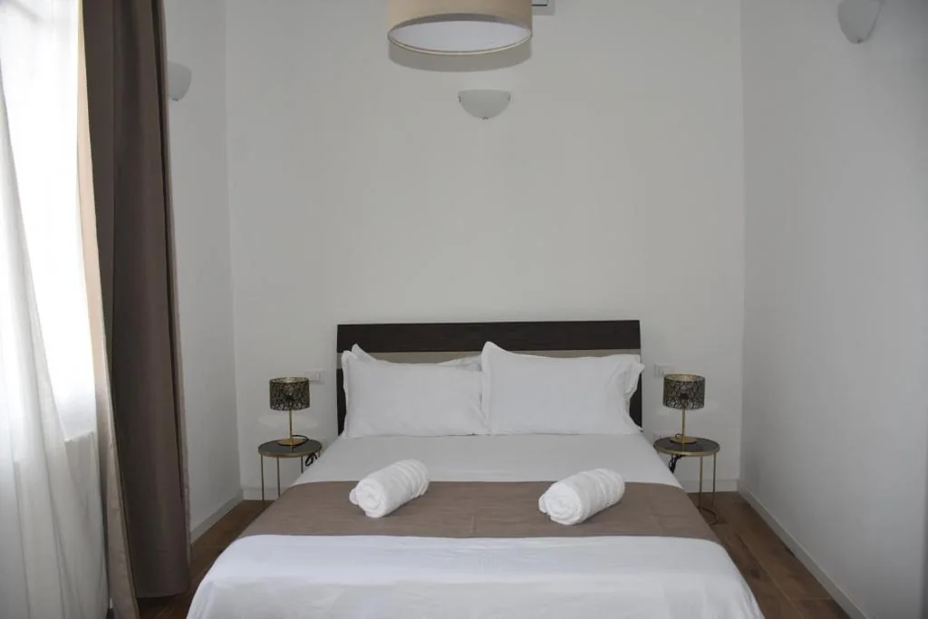 Double Room with Private Bathroom — R & A Minerva Suites