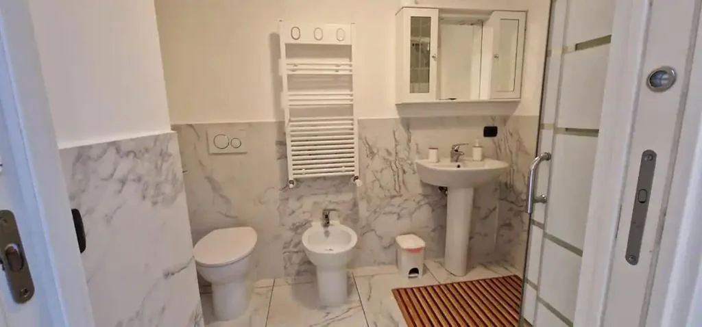 Camera Matrimoniale con Bagno Privato — Residence Jolly