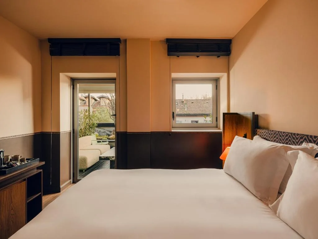 Double Room with Balcony — Aethos Hotel Milan