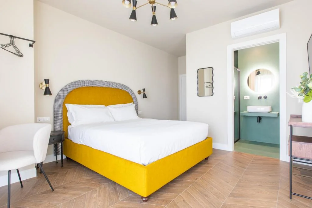 Double Room with Balcony — Daplace – Corso Sempione Suites