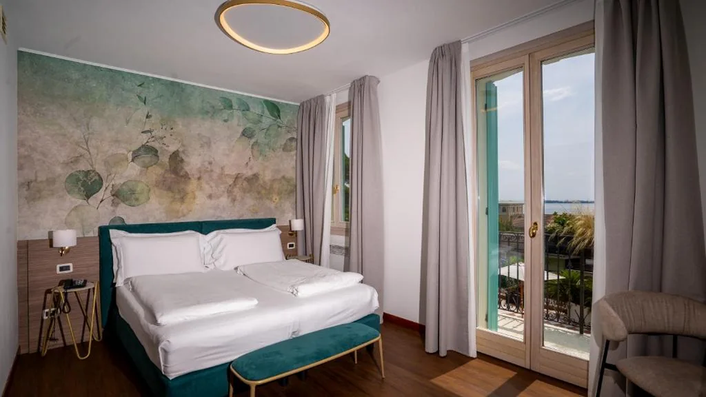 Double Room with Balcony — Gardone Palace Hotel