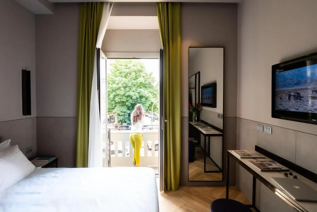 Camera Matrimoniale con Balcone — Heart Hotel Milano