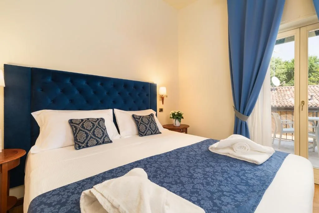 Camera Matrimoniale con Balcone — Hotel Galeazzi