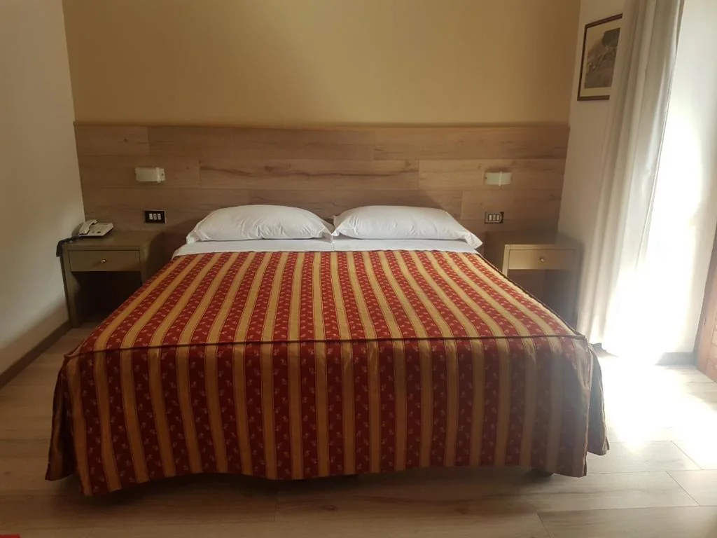 Double Room with Balcony — Hotel Pineta