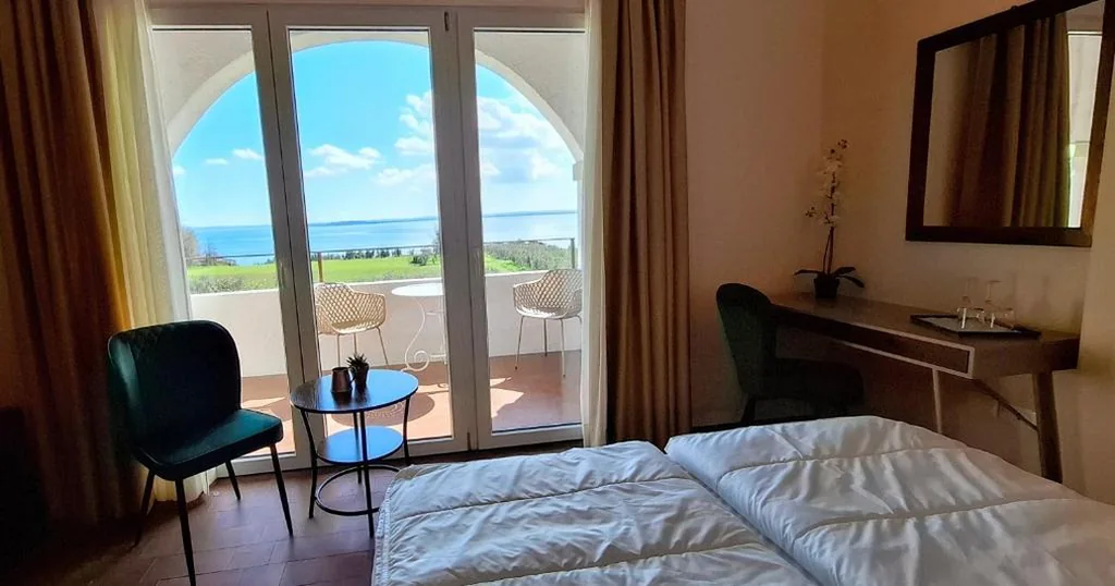 Camera Matrimoniale con Balcone — La Kascina Suite & Rooms