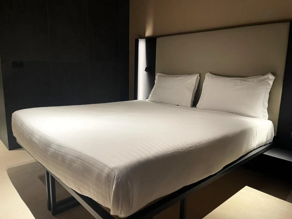 Double Room with Balcony — Scarlatti Hotel Milano