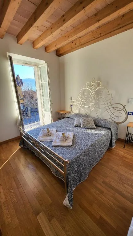 Camera Matrimoniale con Letto Supplementare — Balconi san Giorgio