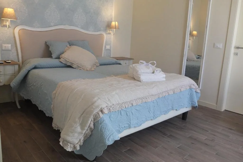 Double Room with Patio — Romantic Home