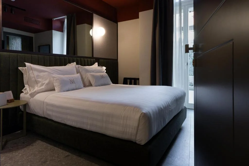 Camera Matrimoniale con Terrazza — MÍMESIS 11 – Boutique Hotel