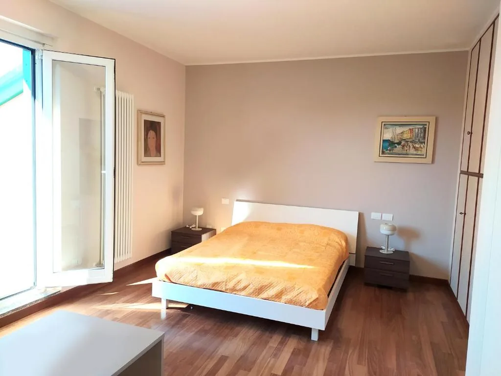Camera Matrimoniale con Terrazza — Rho Mind Villa