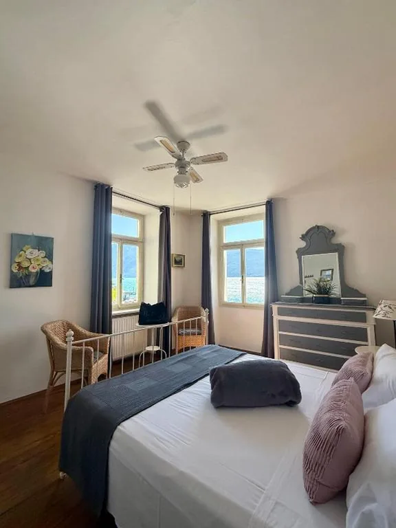 Camera Matrimoniale con Vista Lago — Albergo Gargnano