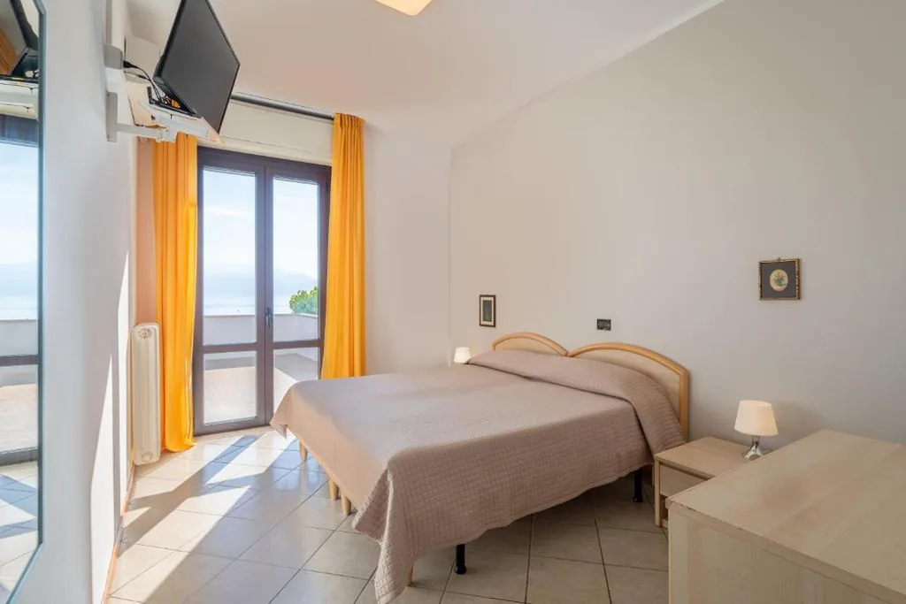 Camera Matrimoniale con Vista Lago — Bellerive Ristorante Albergo