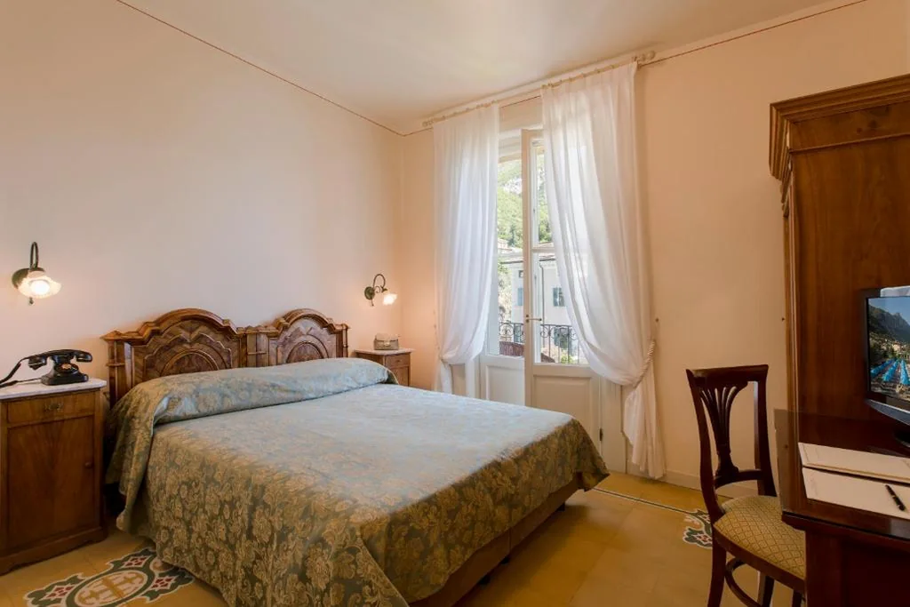 Camera Matrimoniale con Vista Lago — Hotel Gardenia al Lago
