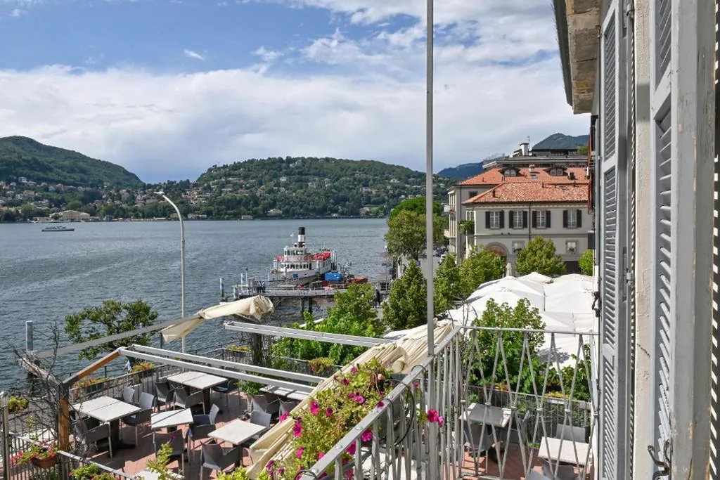 Double Room with Lake View — Hotel Marco’s