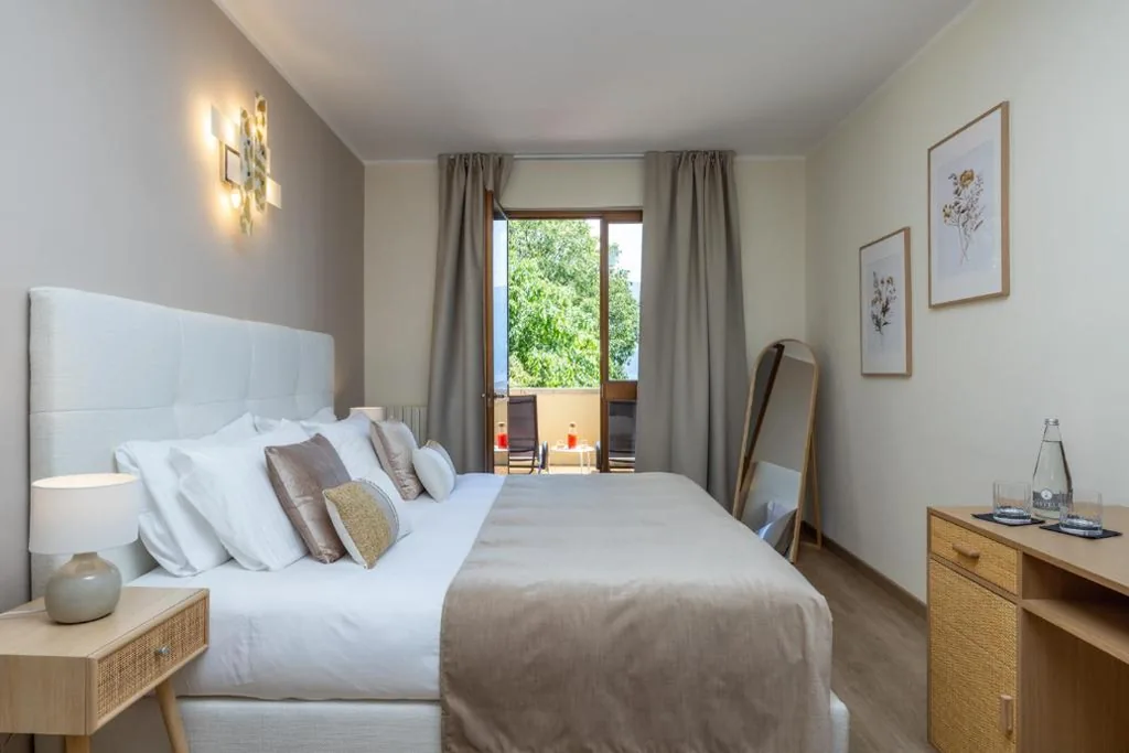 Camera Matrimoniale con Vista Lago — Hotel Meandro – Lake View