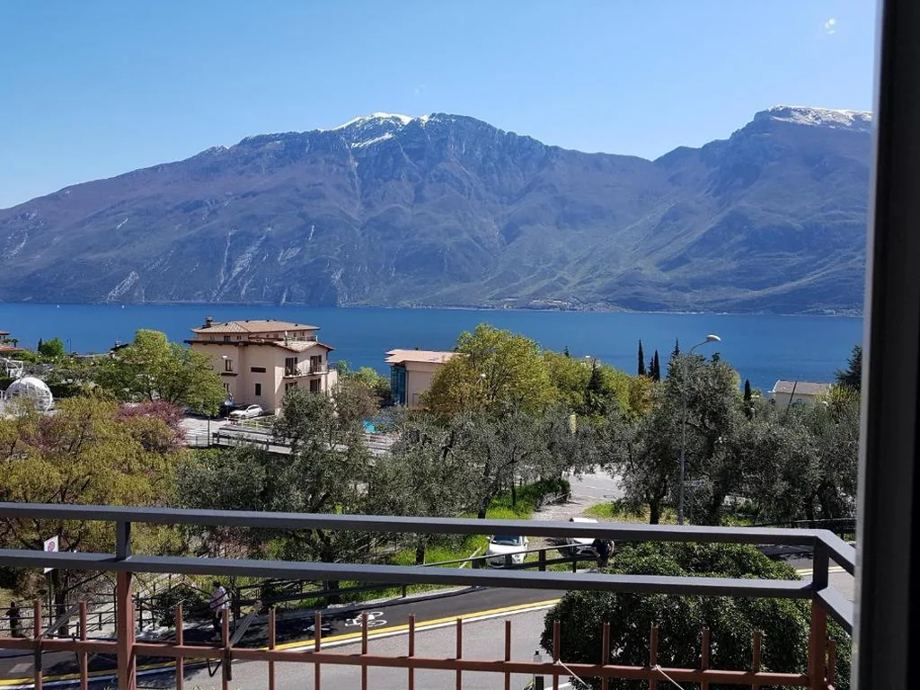 Camera Matrimoniale con Vista Lago — Hotel Villa Grazia