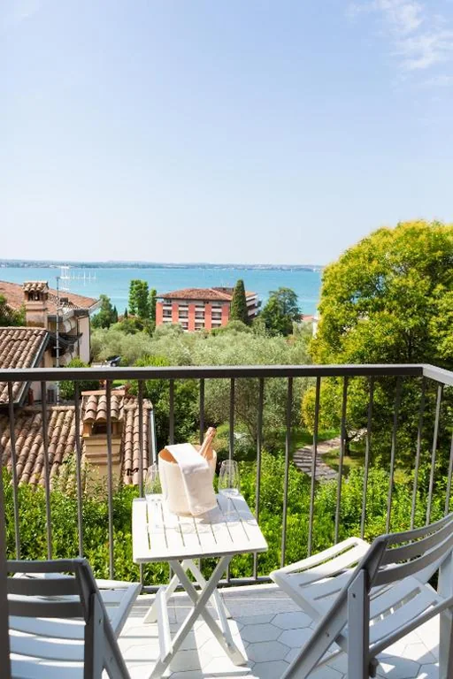 Double Room with Lake View — Hotel Villa Maria