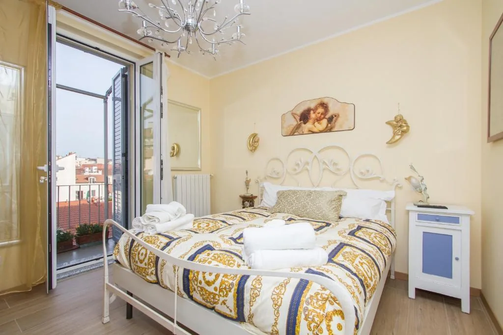 Camera Matrimoniale Deluxe — B&B Antico Cortile