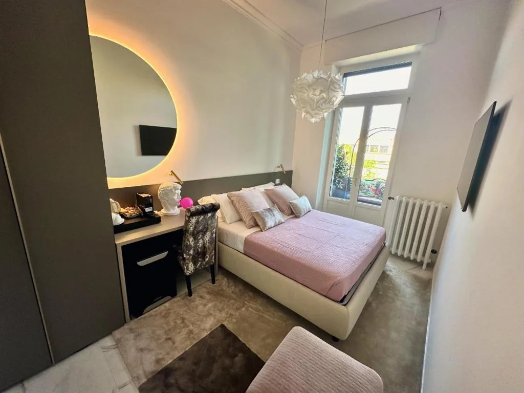 Camera Matrimoniale Deluxe con Balcone — Gmaison