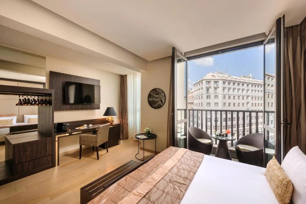 Deluxe Double Room with Balcony — Hotel The Square Milano Duomo – Preferred Hotels & Resorts