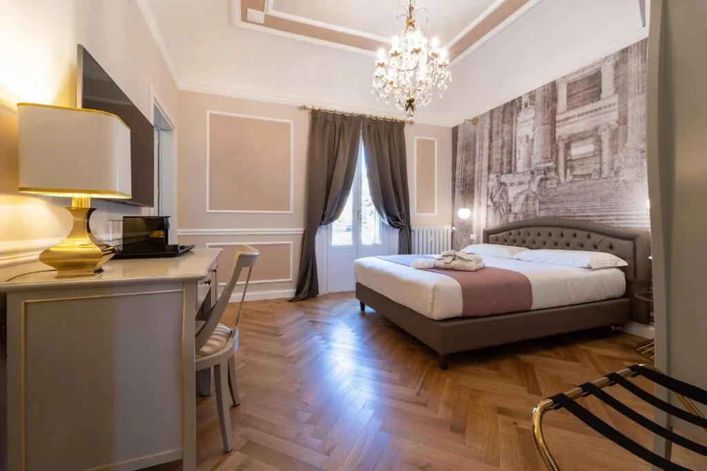 Deluxe Double Room with Balcony — Le Dimore Suites Milano