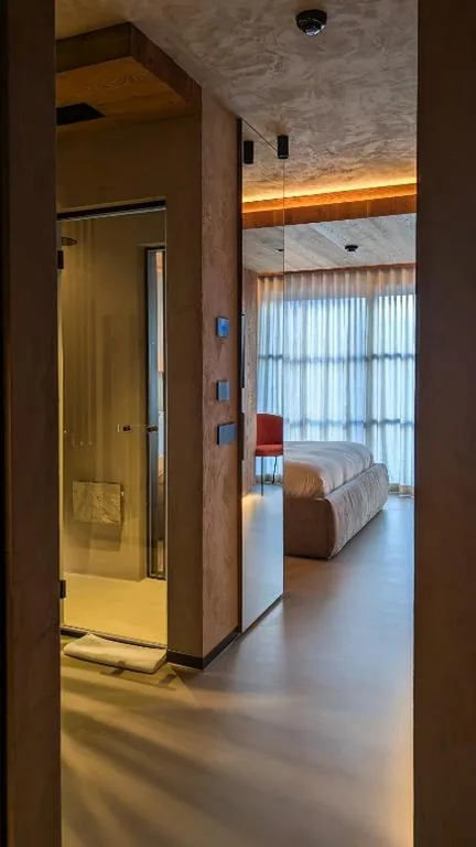 Deluxe Double Room with Balcony — Mohe Boutique Hotel