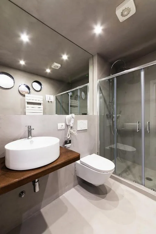 Deluxe Double Room with Balcony — Rumi Rooms