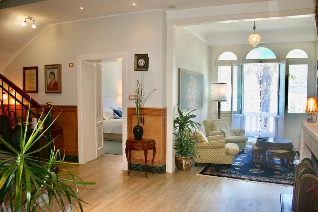 Camera Matrimoniale Deluxe con Balcone — Villa Marina Como Boutique B&B & Apartments