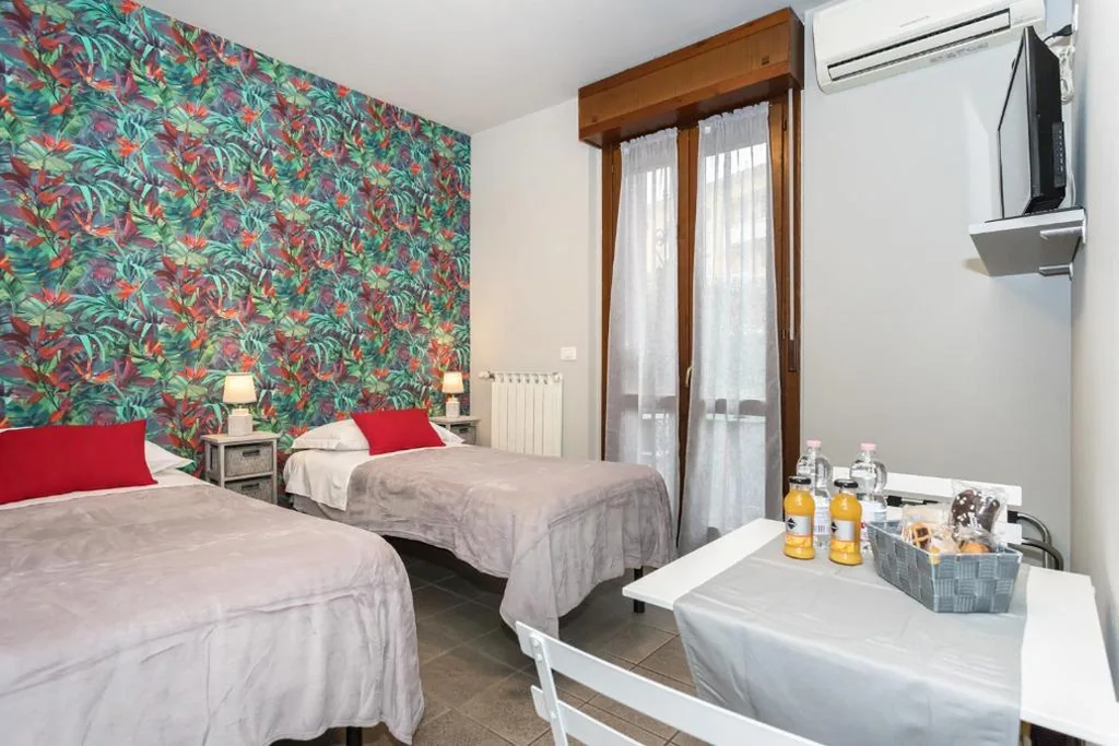 Camera Matrimoniale Deluxe con Doccia — Residenza Il Fiore