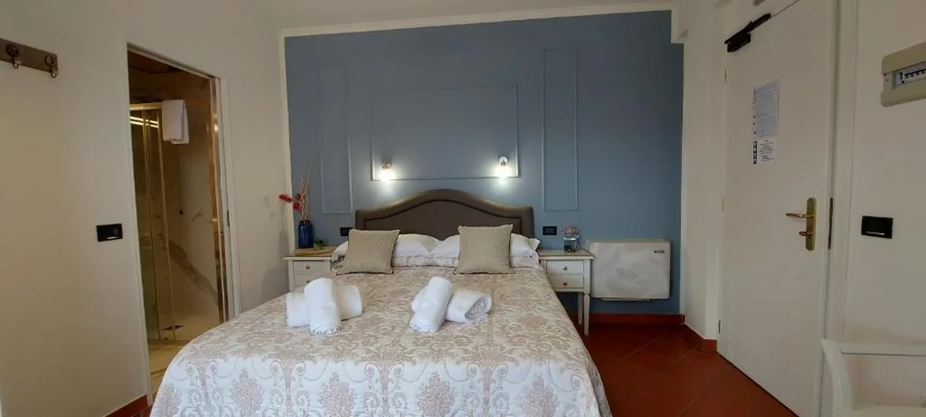 Camera Matrimoniale Deluxe con Vista Lago — Florence Garda Hotel