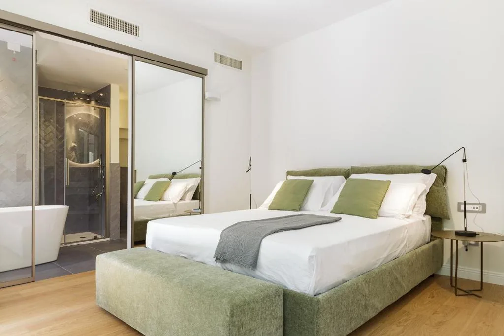 Deluxe Double Room — Cuna Milano