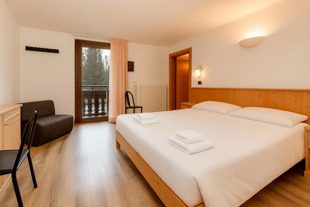 Deluxe Double Room — Hotel Bleis