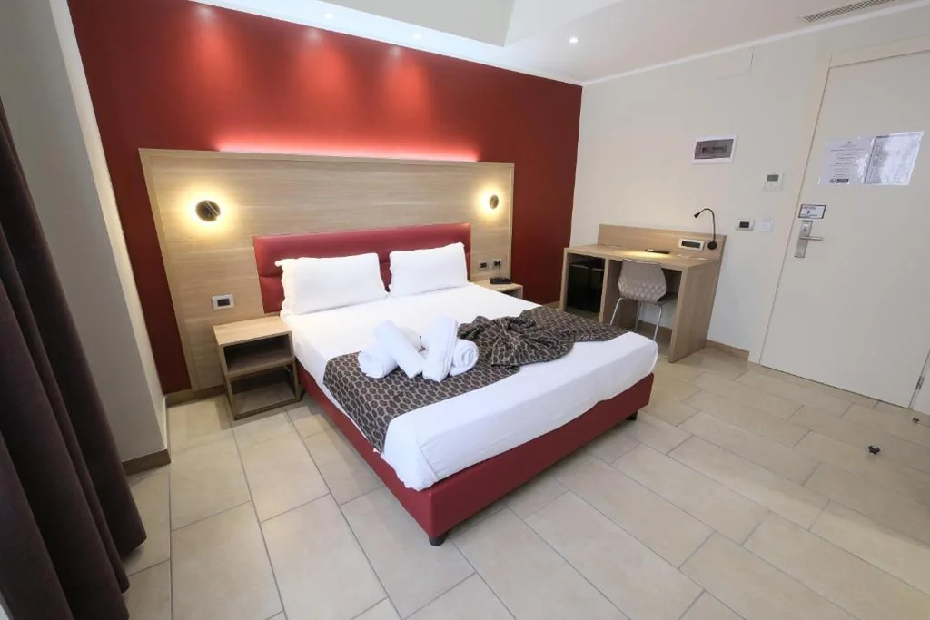 Deluxe Double Room — Hotel Giacosa