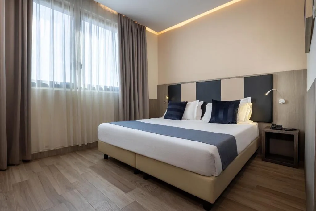 Deluxe Double Room — iH Hotels Milano St. John