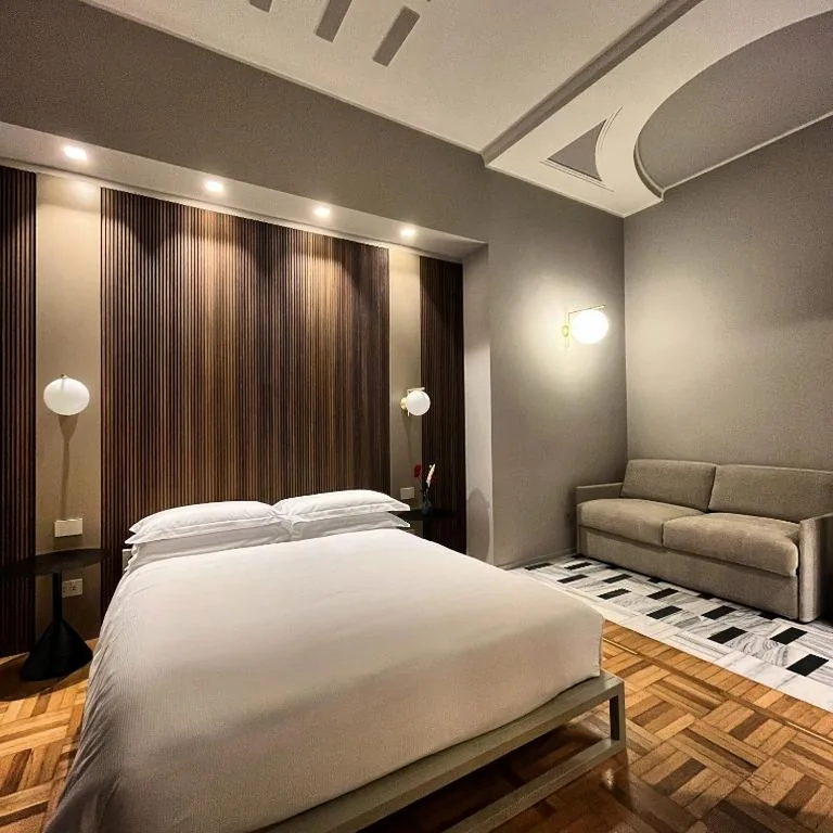 Deluxe Double Room — My Milano Repubblica Luxury Rooms