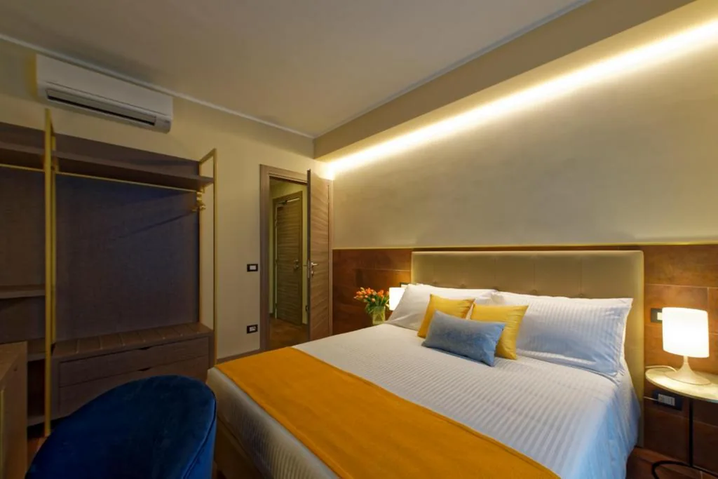 Deluxe Double Room — RED RIBBON