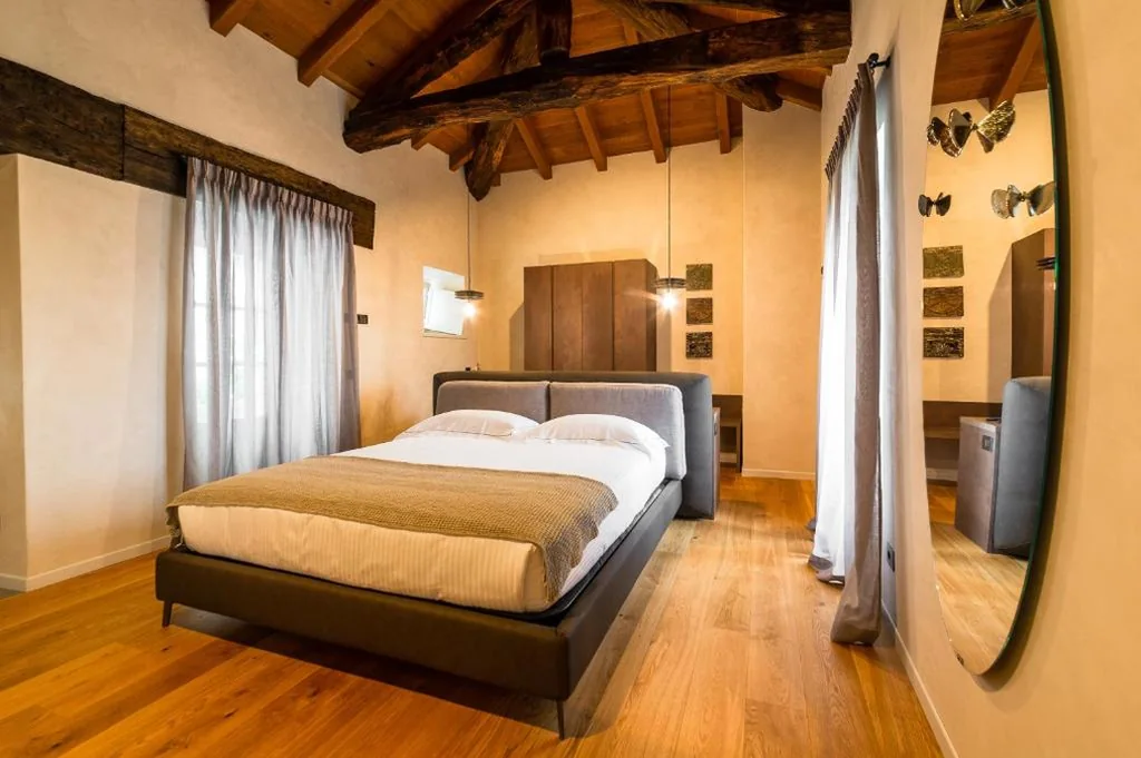 Deluxe Double Room — Relais San Vigilio al Castello